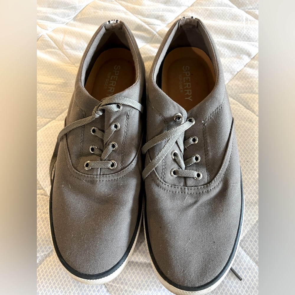 Sperry size 12
